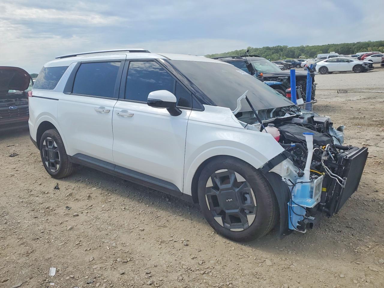 2026 KIA CARNIVAL EX — снимка 4