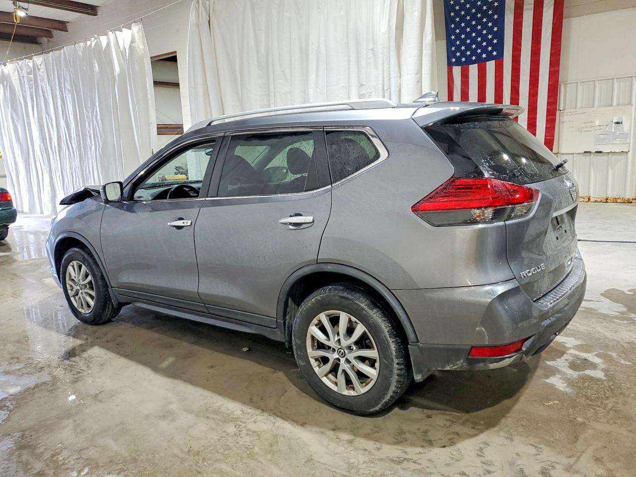 2017 NISSAN ROGUE SV — снимка 2