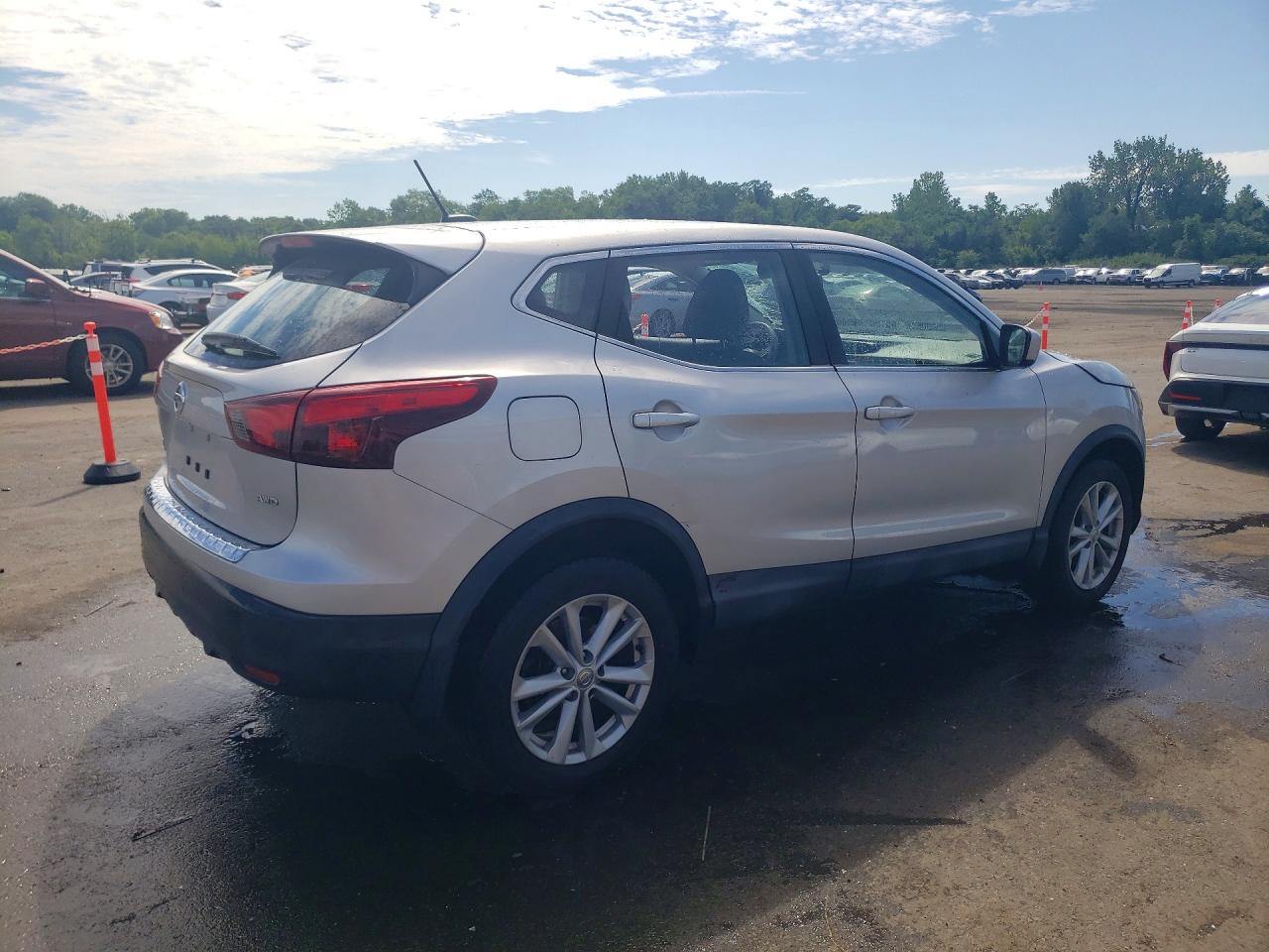 2017 NISSAN ROGUE SPORT S — снимка 3
