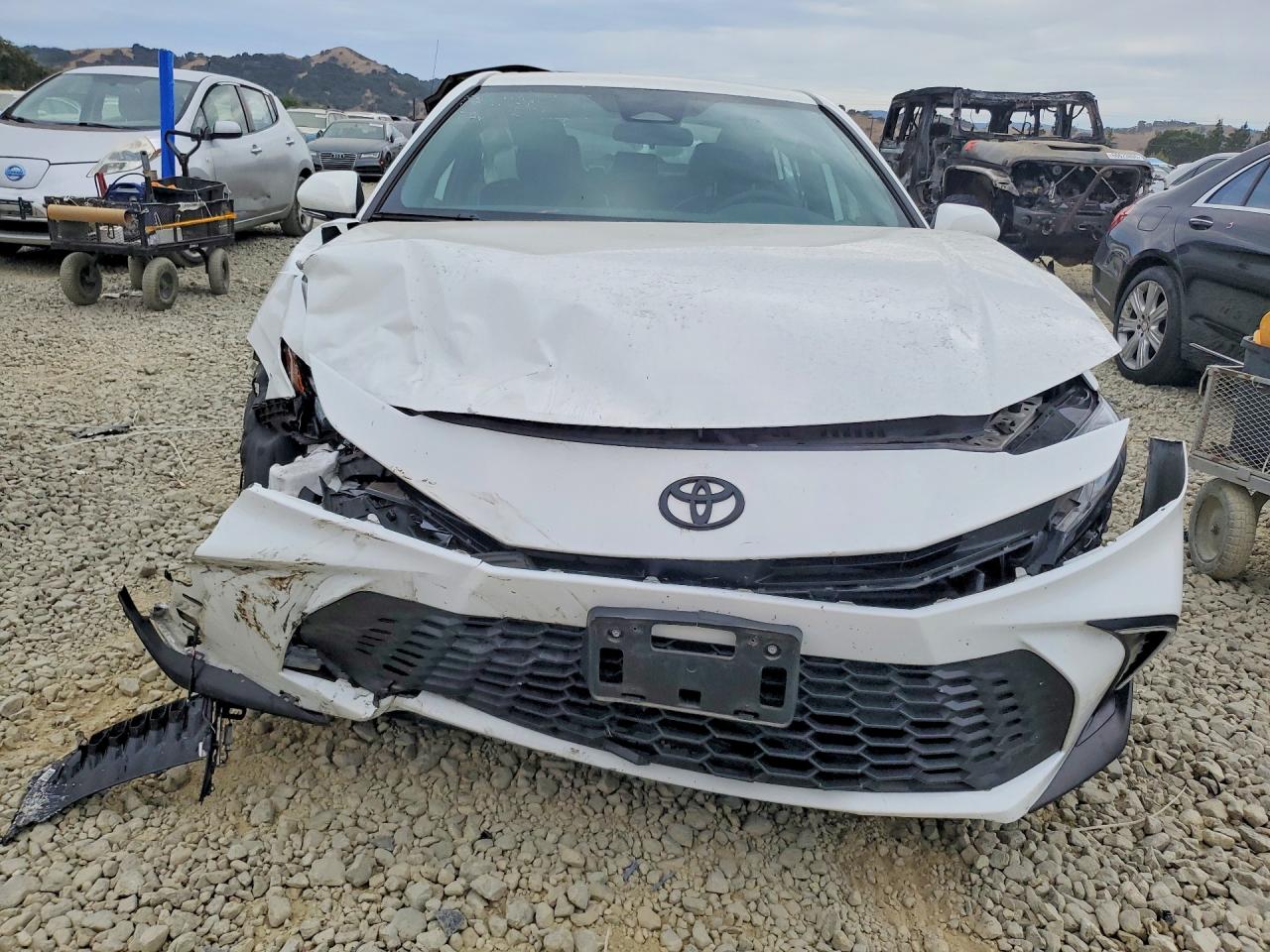2025 TOYOTA CAMRY SE — снимка 5