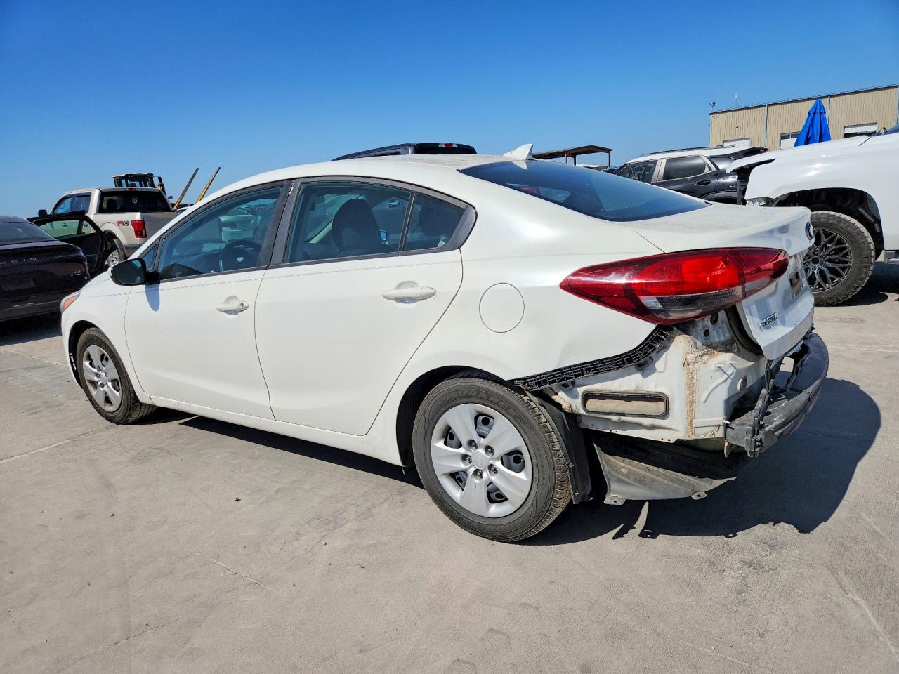 2017 KIA FORTE LX — снимка 2