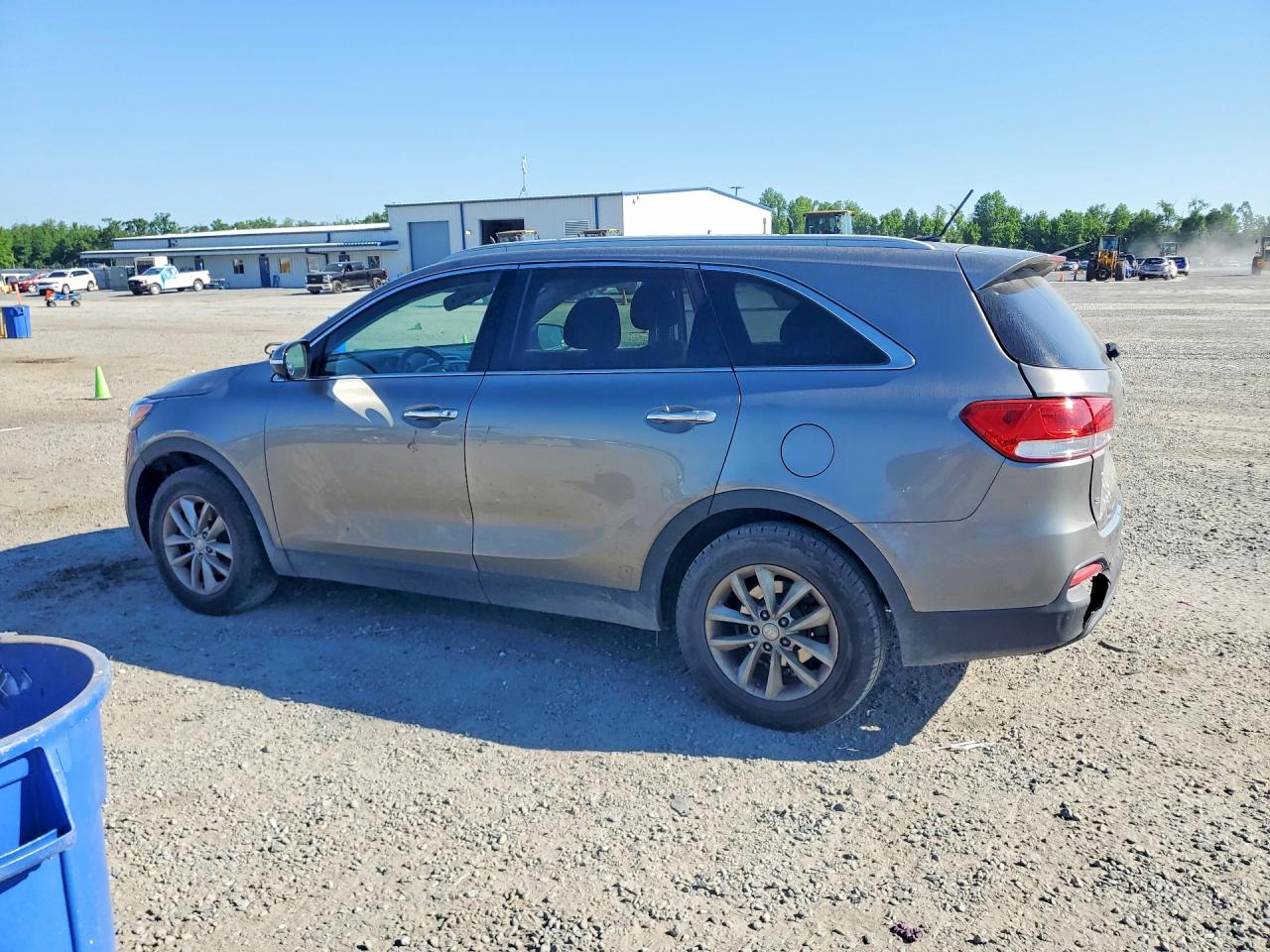 2017 KIA SORENTO LX V6 — снимка 2