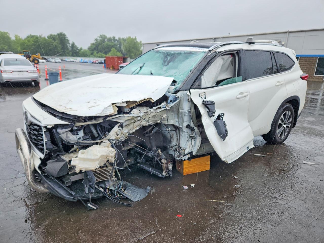 2020 TOYOTA HIGHLANDER XLE
