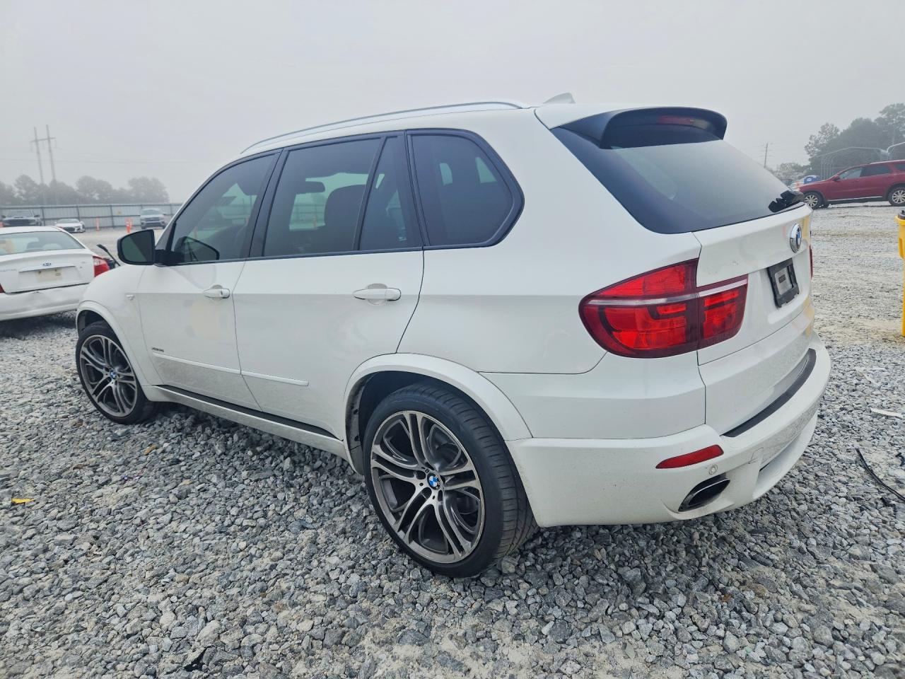 2013 BMW X5 XDRIVE50I — снимка 2