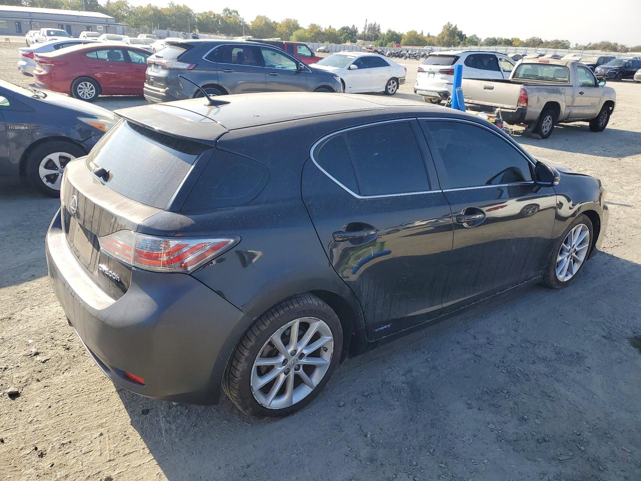 2013 LEXUS CT 200 — снимка 3