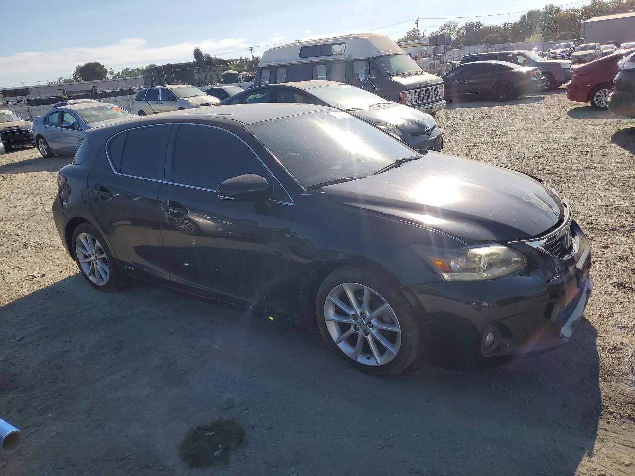 2013 LEXUS CT 200 — снимка 4