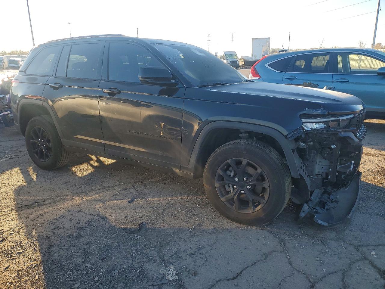 2024 JEEP GRAND CHEROKEE LAREDO — снимка 4