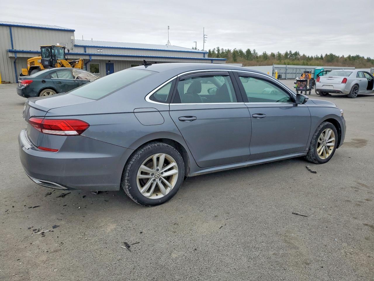 2020 VOLKSWAGEN PASSAT SE — снимка 3