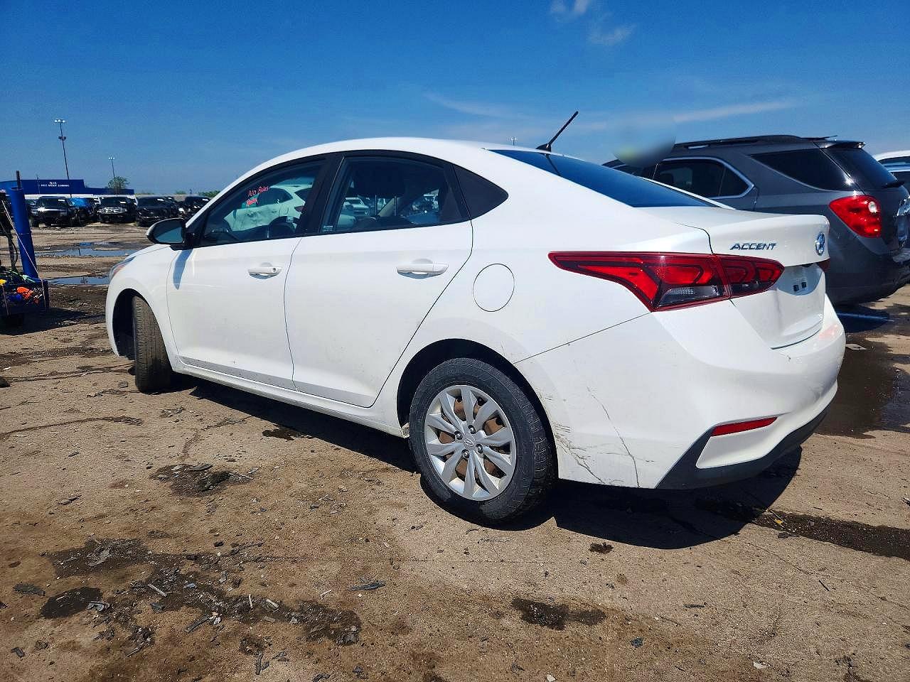 2020 HYUNDAI ACCENT SE — снимка 2