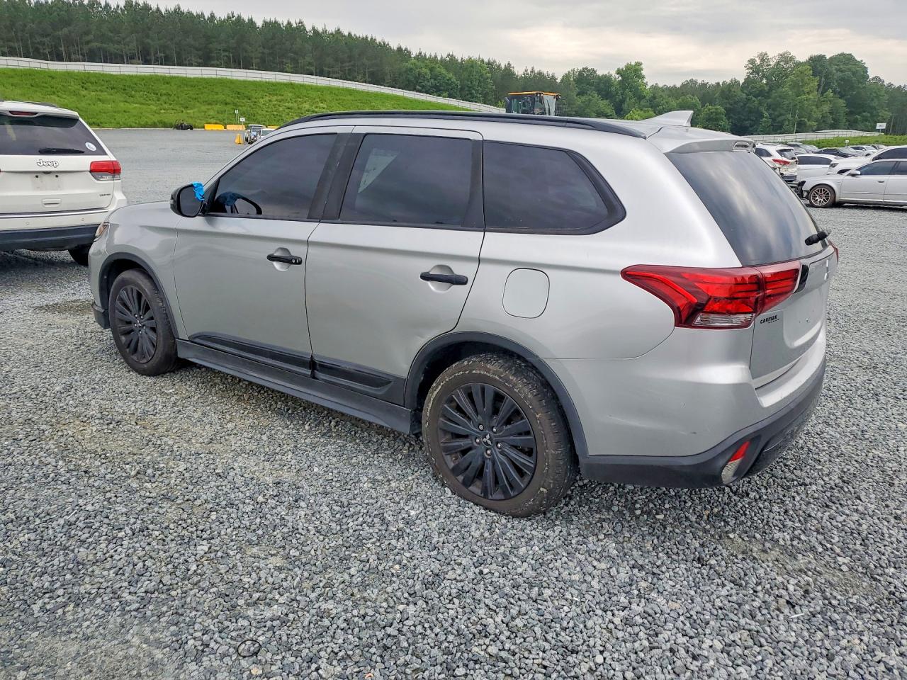 2020 MITSUBISHI OUTLANDER SE — снимка 2