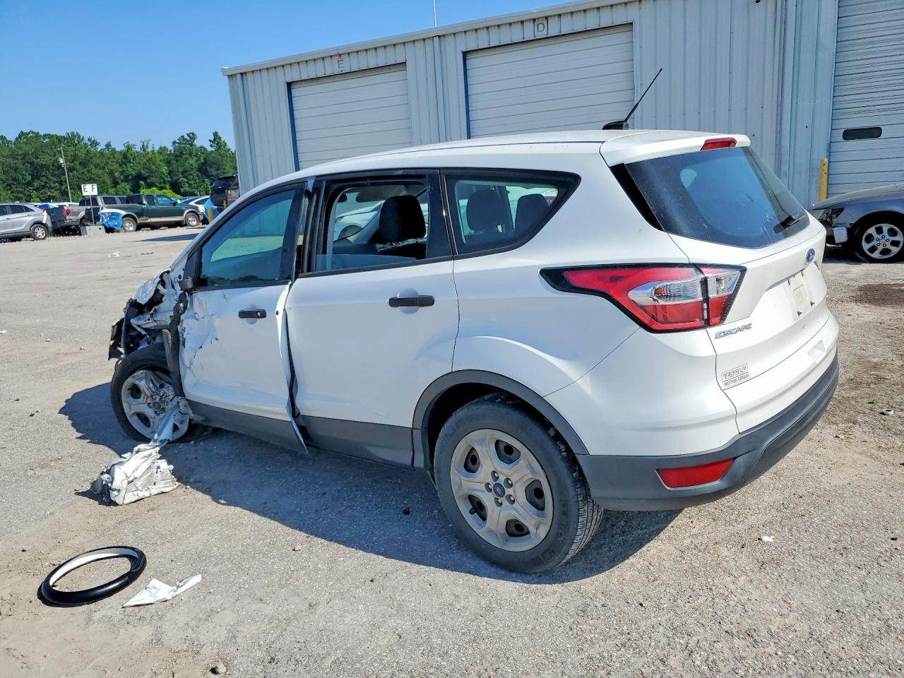 2017 FORD ESCAPE S — снимка 2