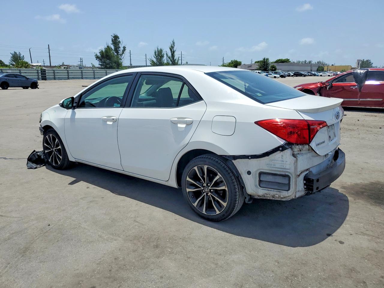 2019 TOYOTA COROLLA SE — снимка 2