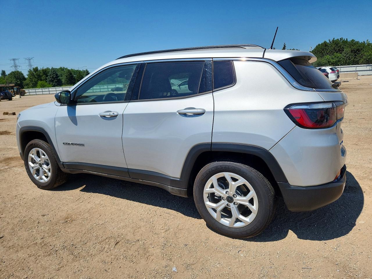 2025 JEEP COMPASS LATITUDE — снимка 2