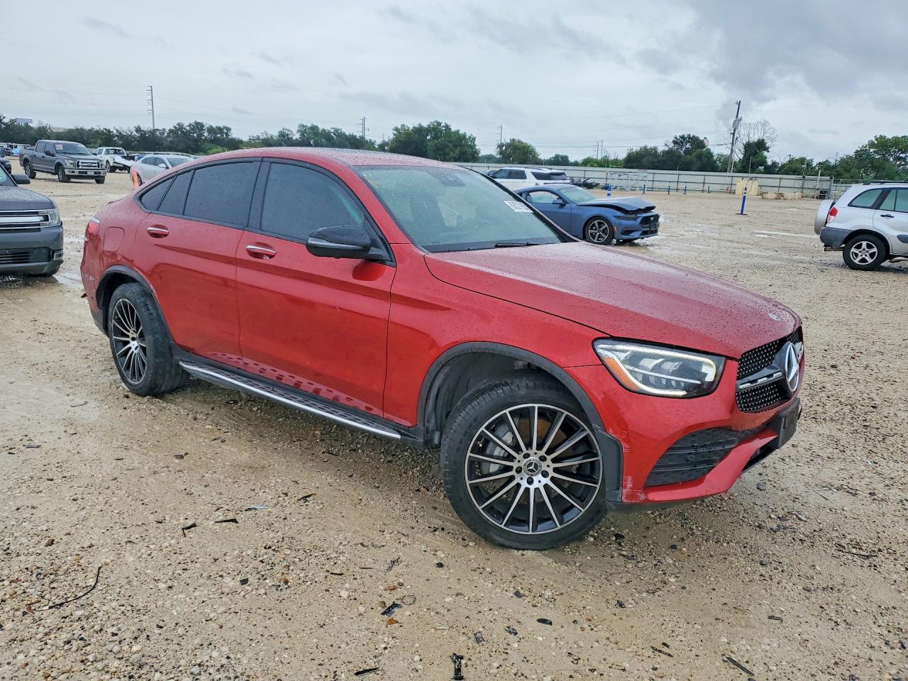 2022 MERCEDES-BENZ GLC COUPE 300 4MATIC — снимка 4