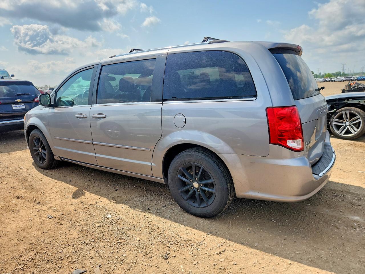 2017 DODGE GRAND CARAVAN SXT — снимка 2