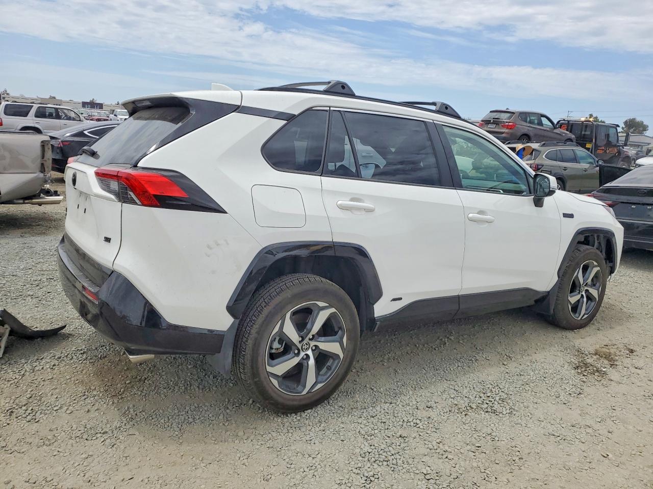2024 TOYOTA RAV4 PRIME SE — снимка 3
