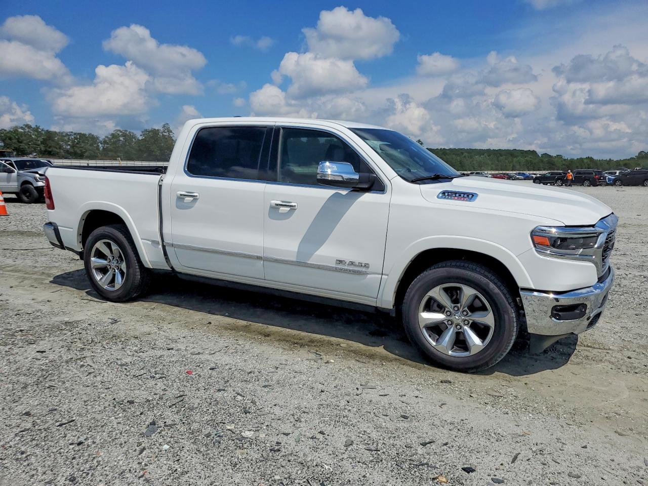 2020 RAM 1500 LIMITED — снимка 4