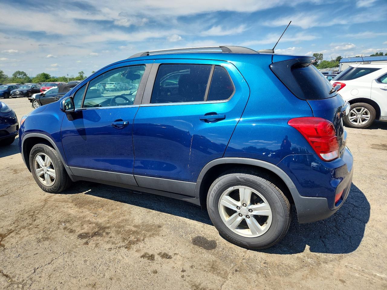 2019 CHEVROLET TRAX 1LT — снимка 2