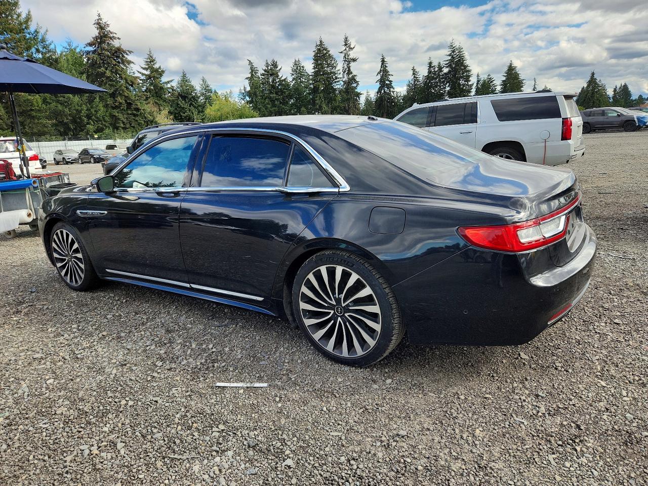 2017 LINCOLN CONTINENTAL BLACK LABEL — снимка 2