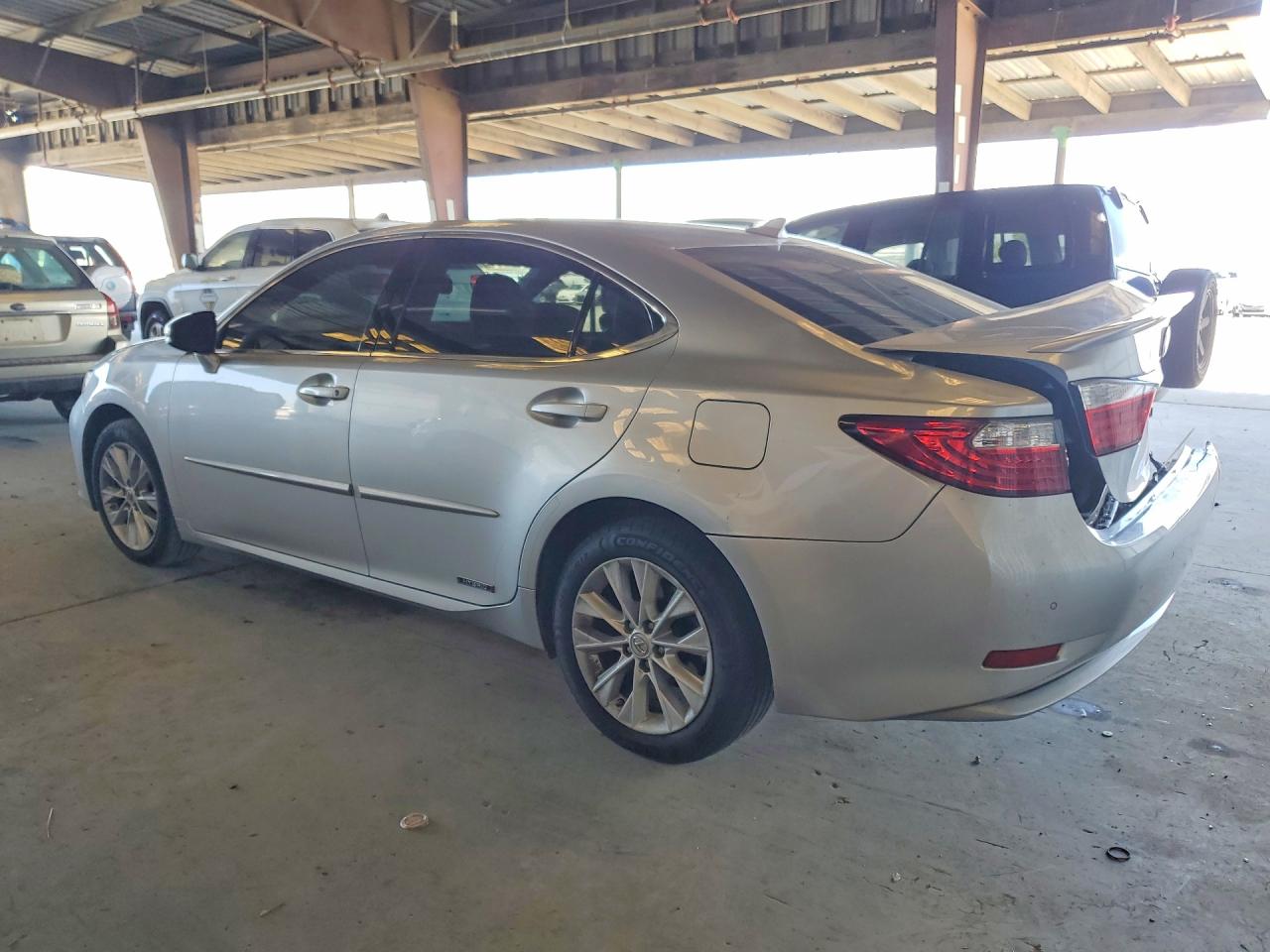 2014 LEXUS ES 300H — снимка 2