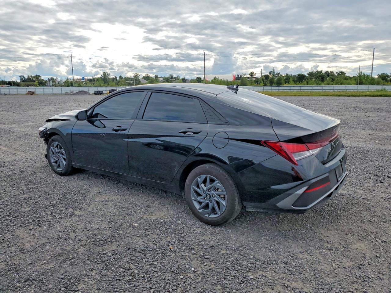 2026 HYUNDAI ELANTRA SEL SPORT — снимка 2