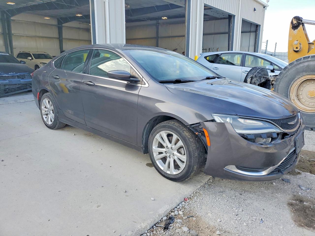 2017 CHRYSLER 200 LIMITED — снимка 4