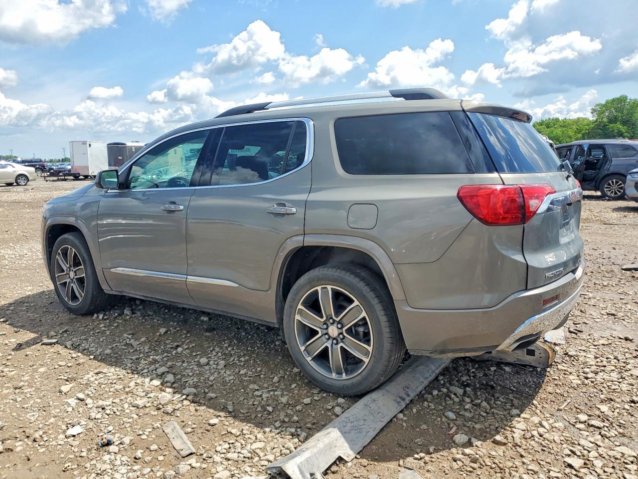 2019 GMC ACADIA DENALI — снимка 2