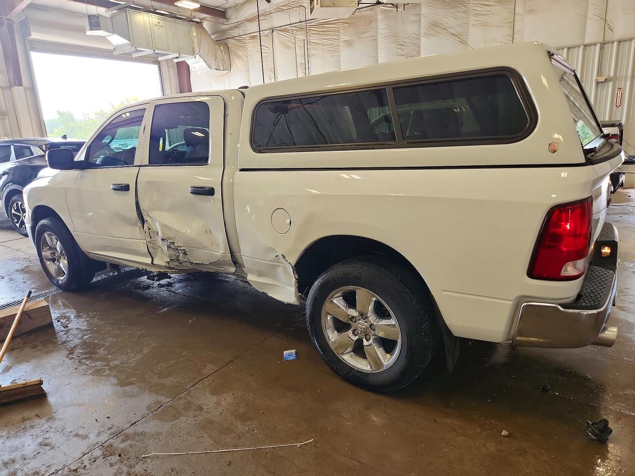 2019 RAM 1500 CLASSIC TRADESMAN — снимка 2