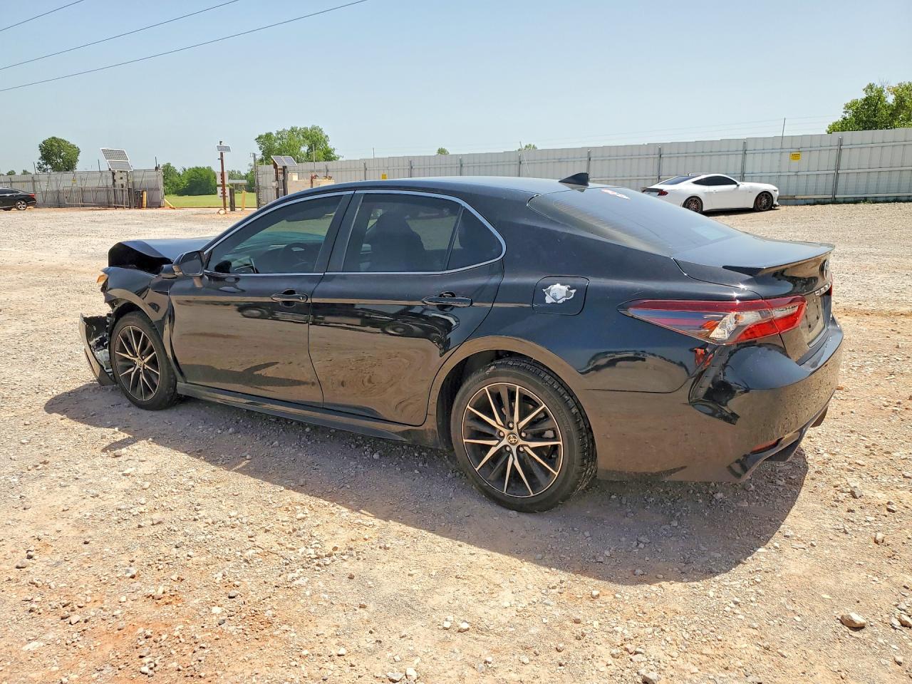 2023 TOYOTA CAMRY SE — снимка 2