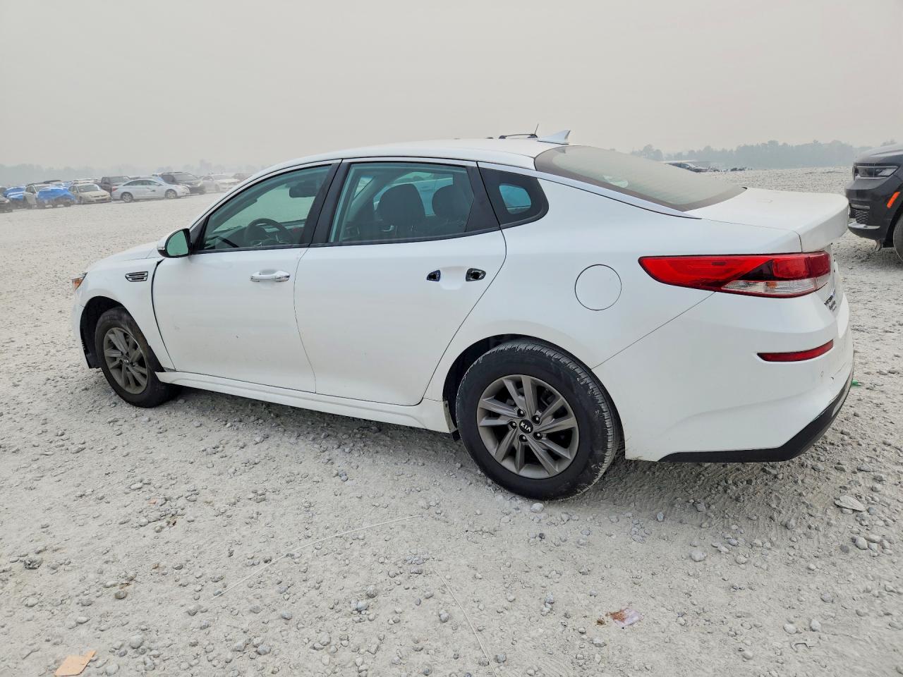 2020 KIA OPTIMA LX — снимка 2
