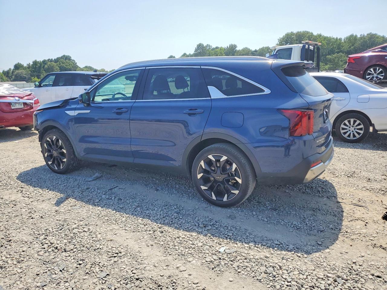 2025 KIA SORENTO EX — снимка 2