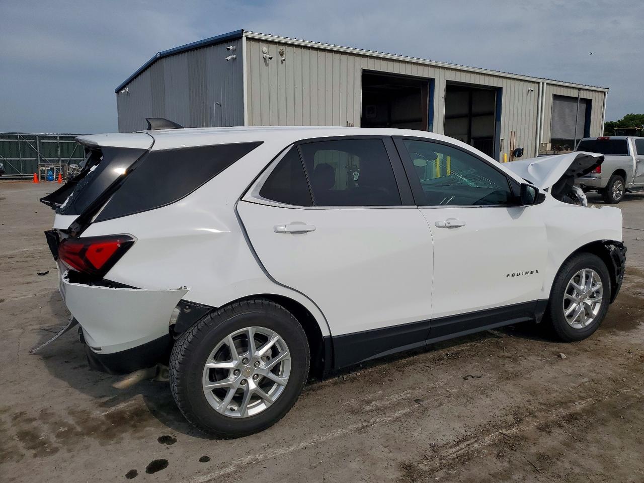 2024 CHEVROLET EQUINOX LT — снимка 3