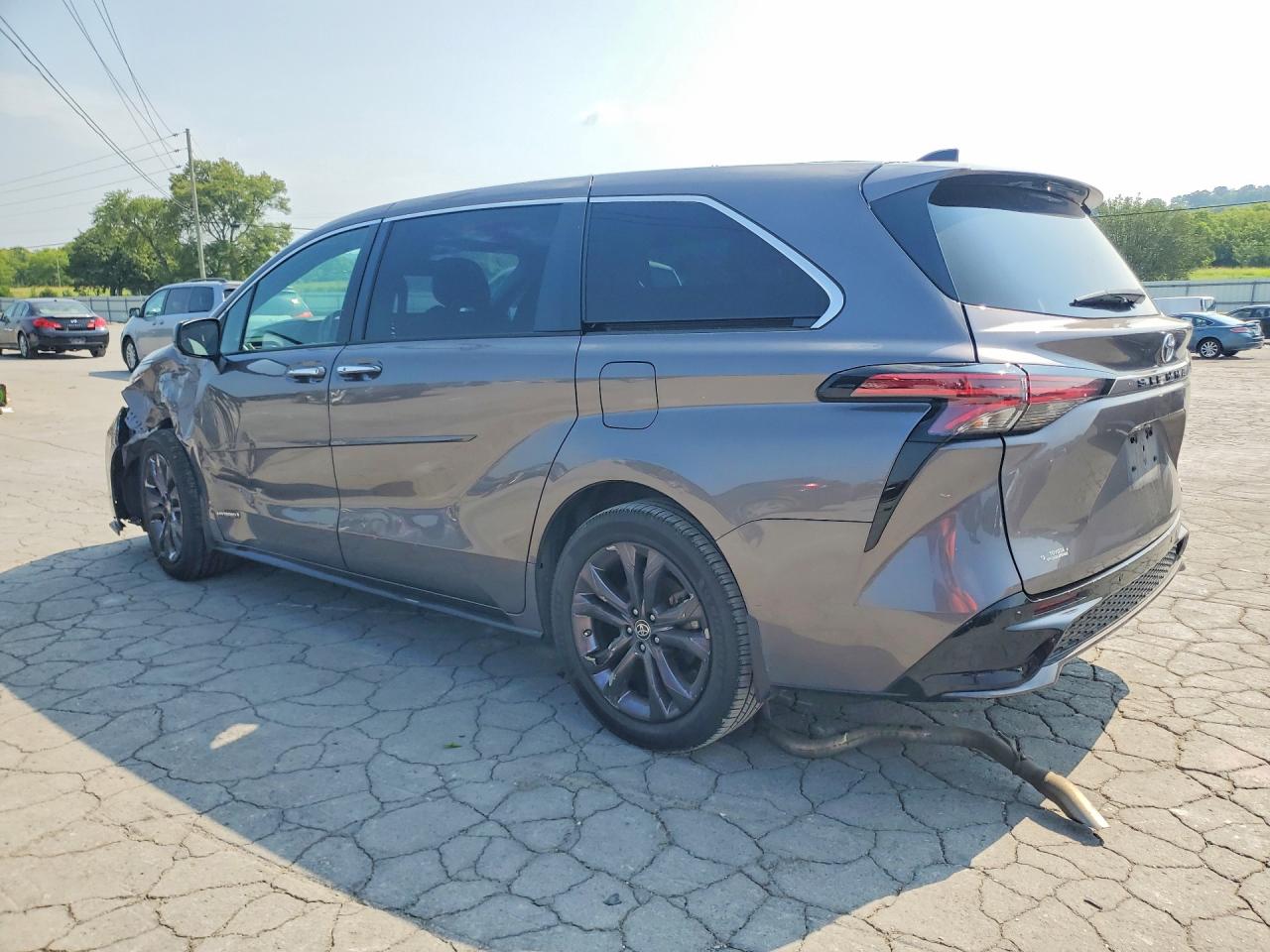 2021 TOYOTA SIENNA XSE — снимка 2