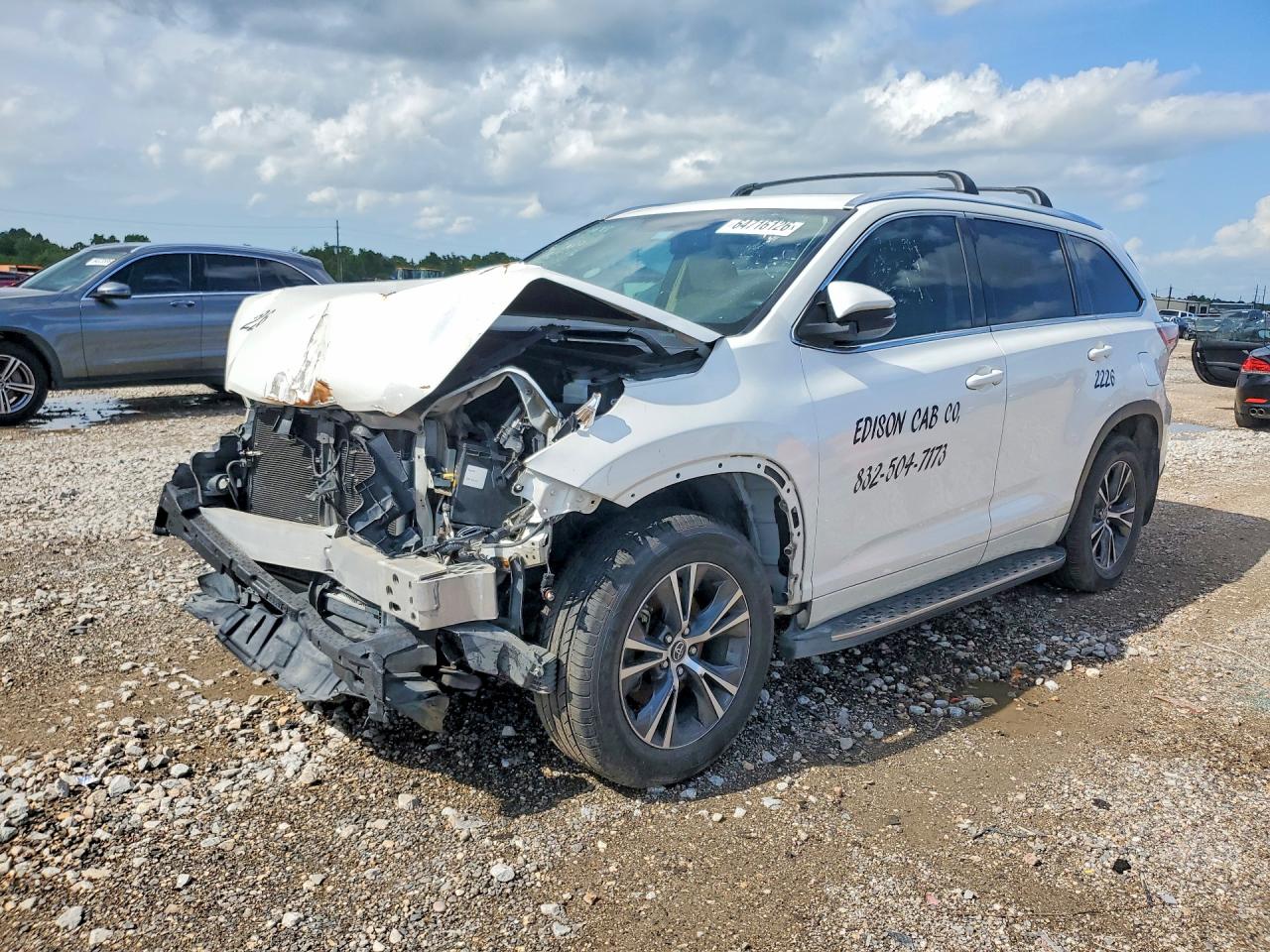 2016 TOYOTA HIGHLANDER XLE