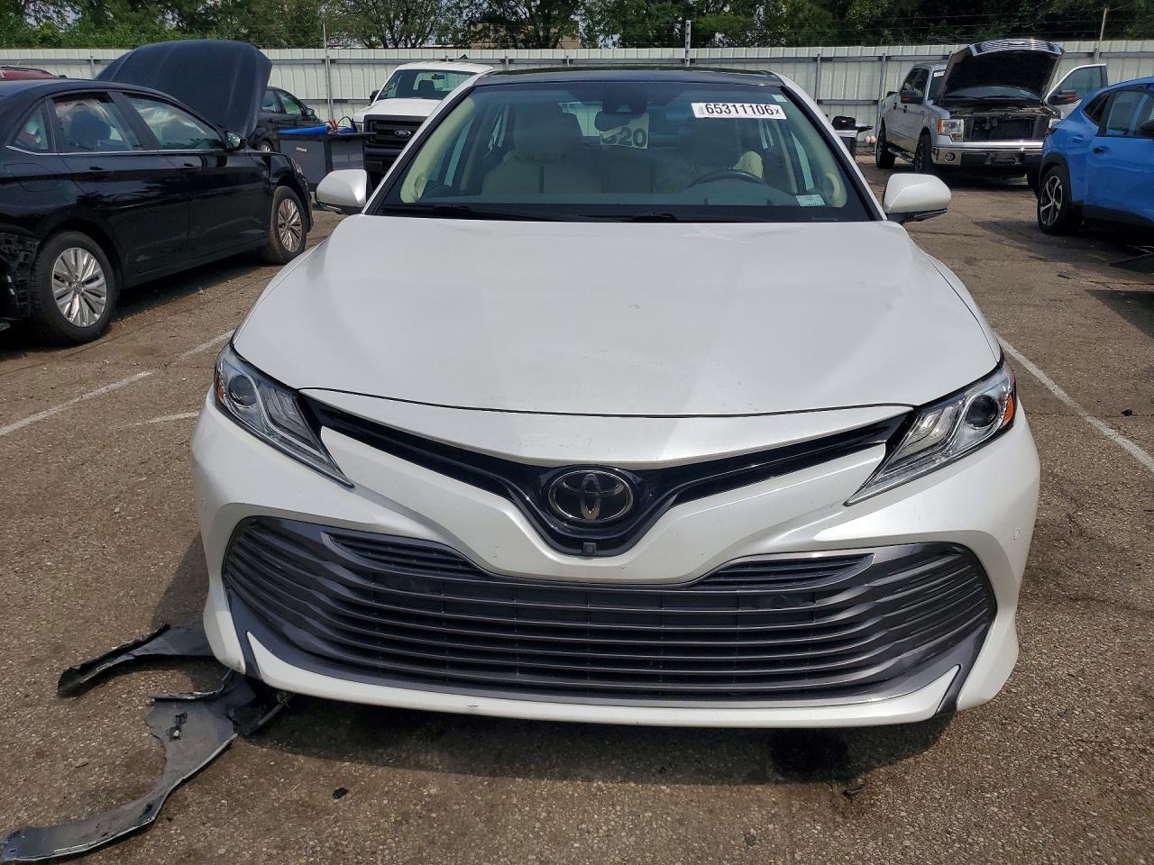 2019 TOYOTA CAMRY XLE — снимка 5