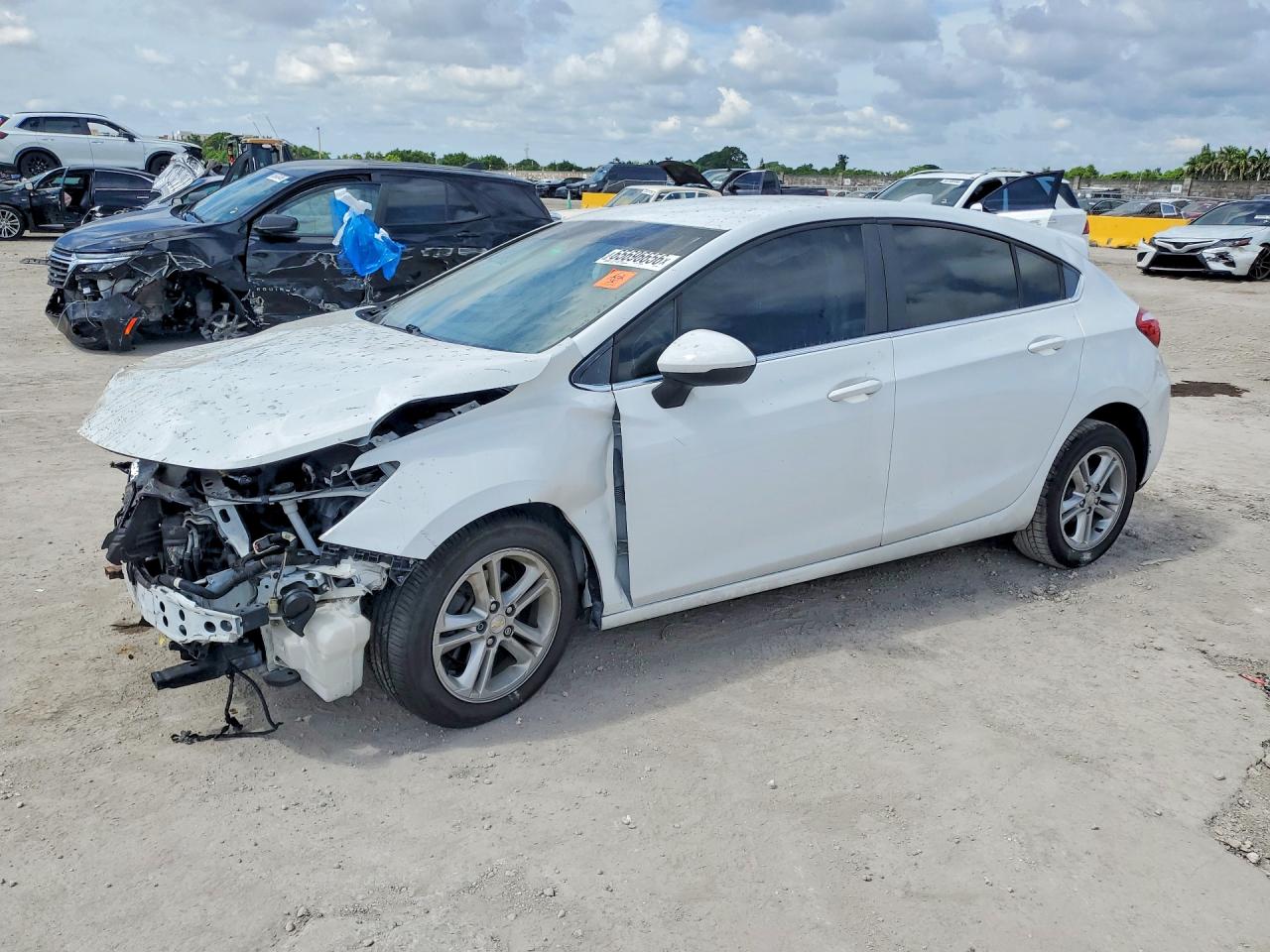 2018 CHEVROLET CRUZE LT