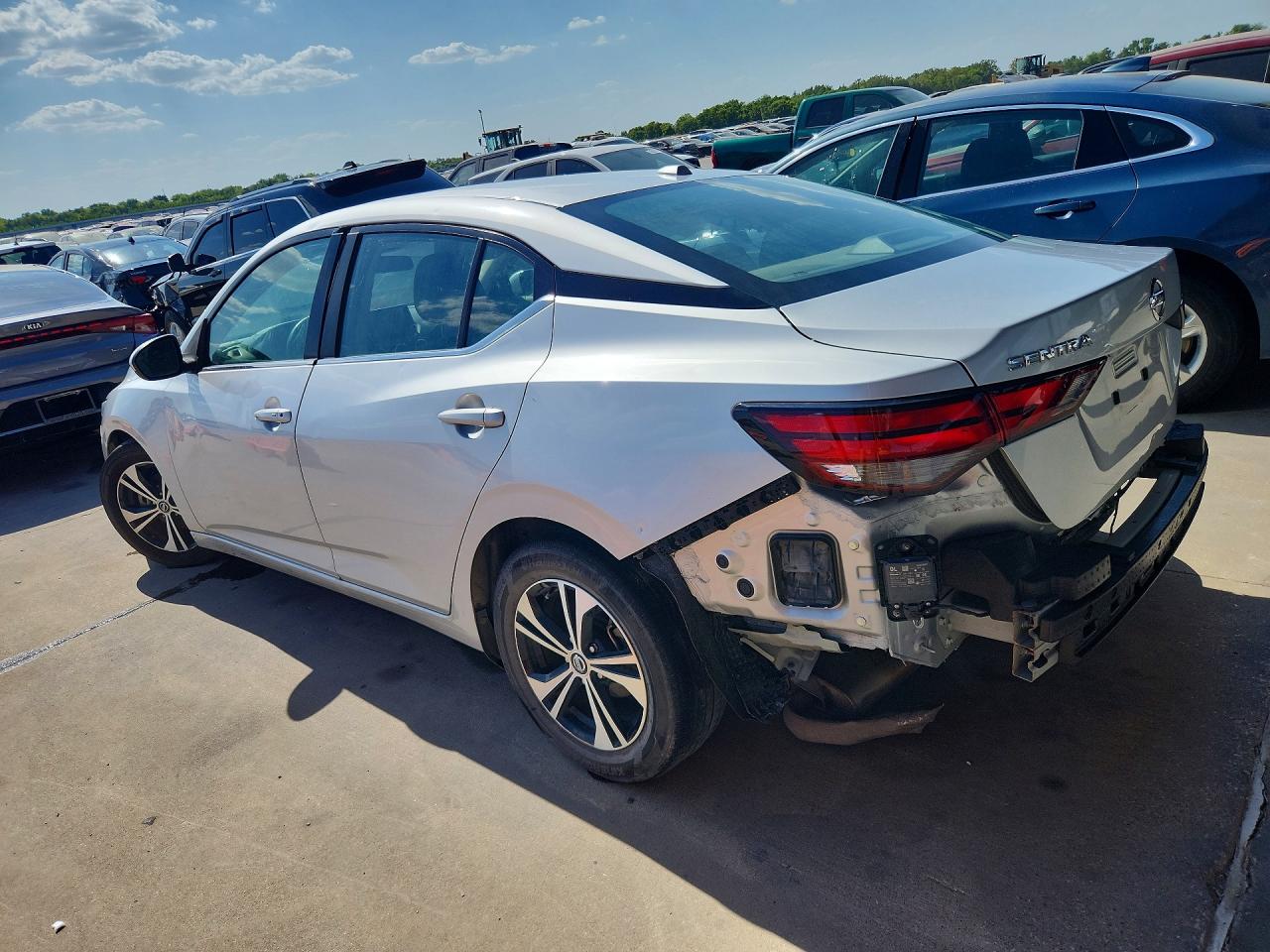 2022 NISSAN SENTRA SV — снимка 2