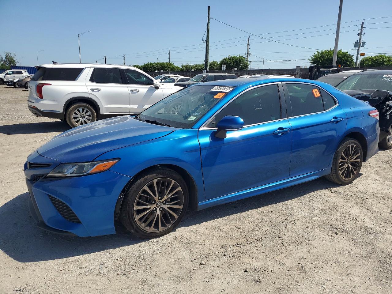 2018 TOYOTA CAMRY SE
