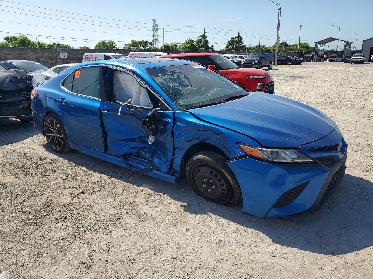 2018 TOYOTA CAMRY SE — снимка 4