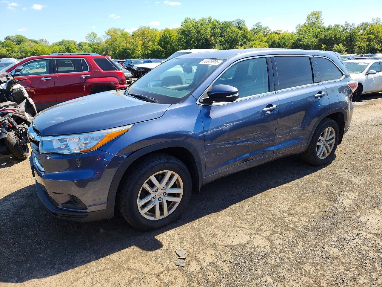 2015 TOYOTA HIGHLANDER LE