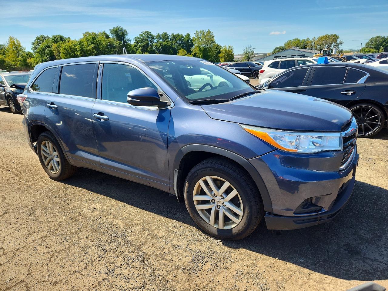2015 TOYOTA HIGHLANDER LE — снимка 4