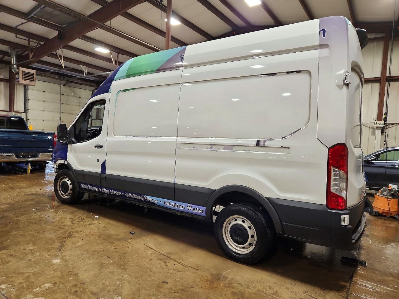 2023 FORD TRANSIT T-250 — снимка 2