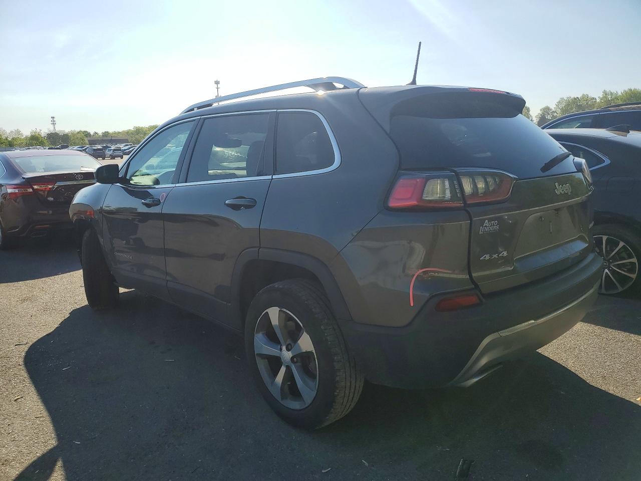 2019 JEEP CHEROKEE LIMITED — снимка 2