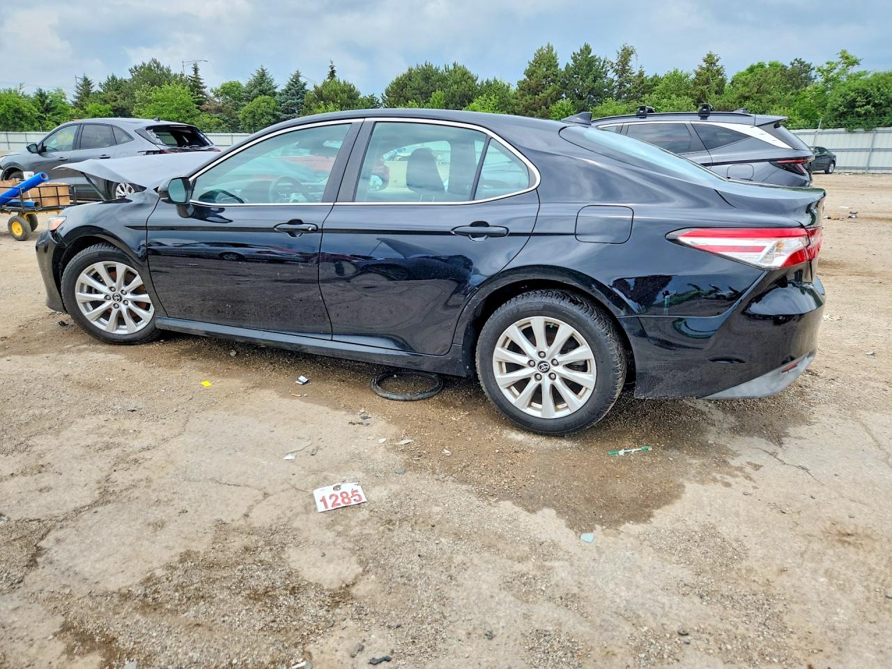 2019 TOYOTA CAMRY LE — снимка 2