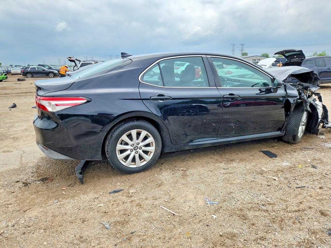 2019 TOYOTA CAMRY LE — снимка 3