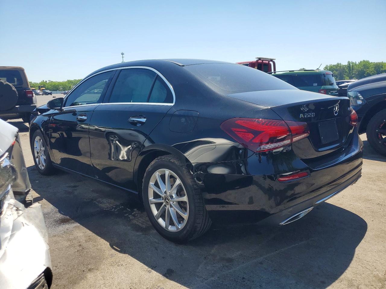 2021 MERCEDES-BENZ A 220 4MATIC — снимка 2