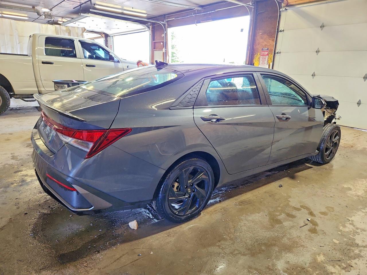 2026 HYUNDAI ELANTRA SEL SPORT — снимка 3