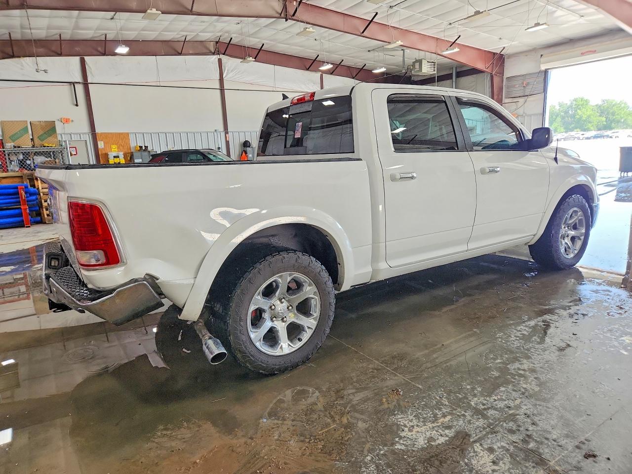 2017 RAM 1500 LARAMIE — снимка 3
