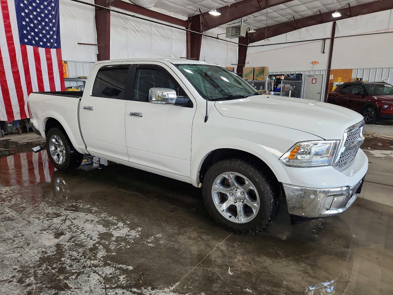 2017 RAM 1500 LARAMIE — снимка 4