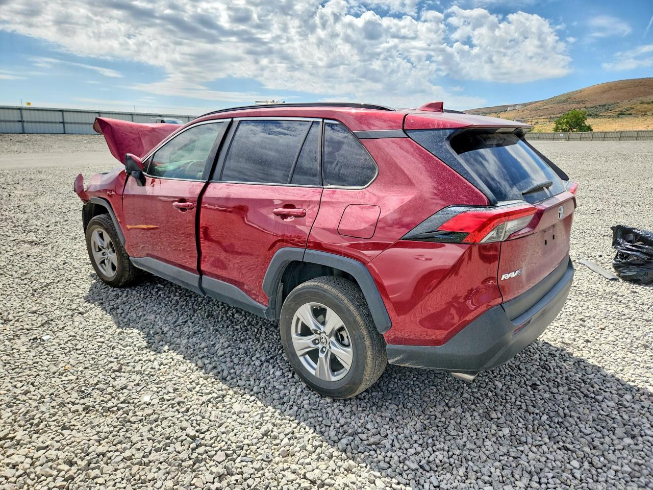 2023 TOYOTA RAV4 XLE — снимка 2